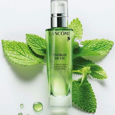 LANCOME Energie de Vie The Smoothing & Glow Boosting Liquid Care 50ml