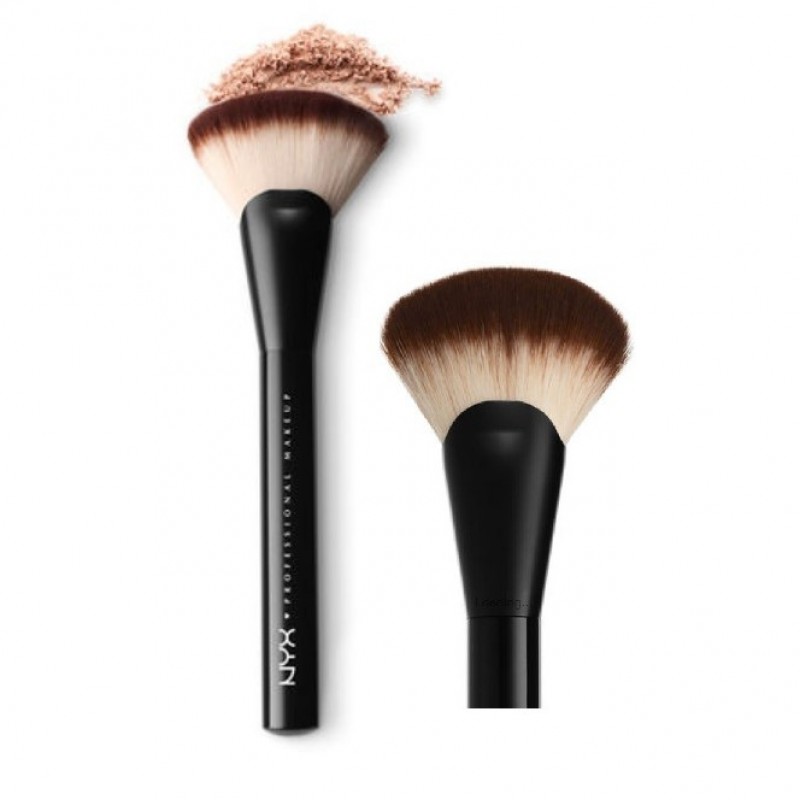 NYX Pro Fan Brush #06 NYX Pro Fan Brush #06