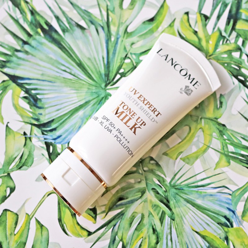 LANCOME UV Expert Tone Up Milk SPF50 PA+++